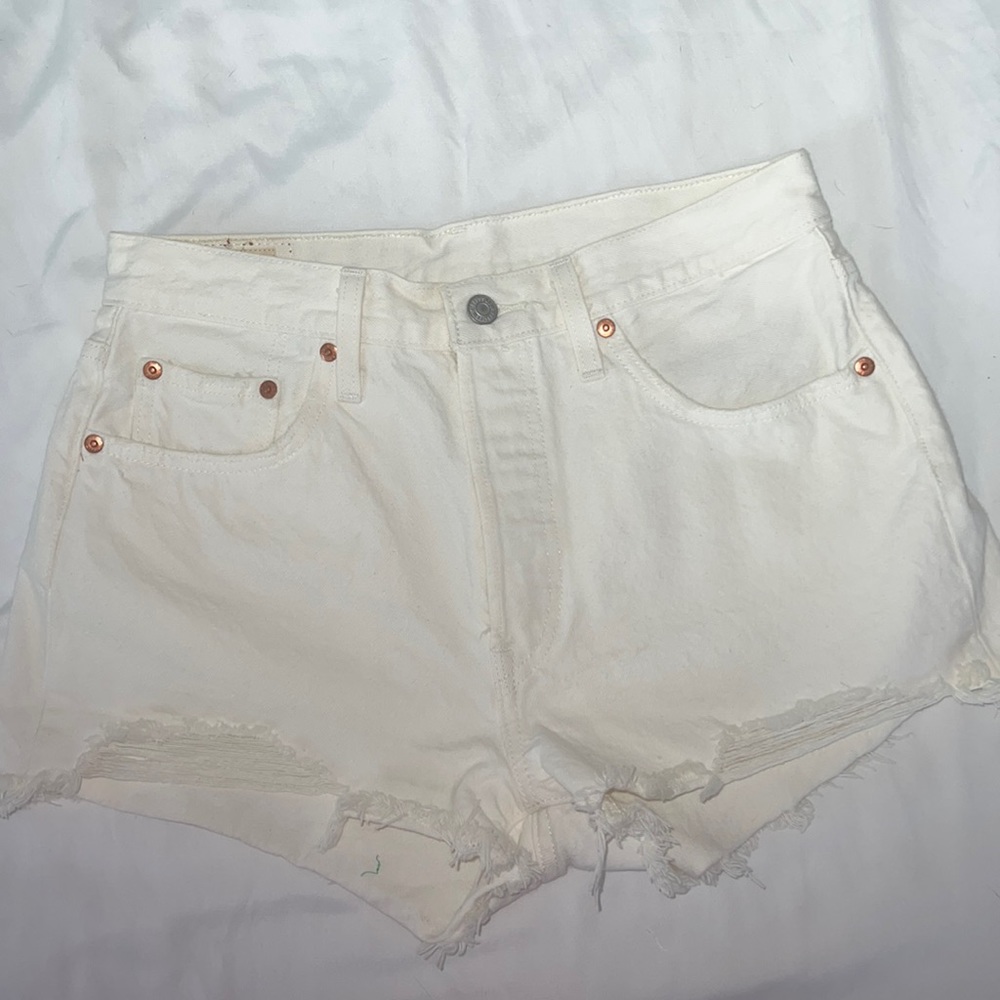 Levis 501 shorts size 29